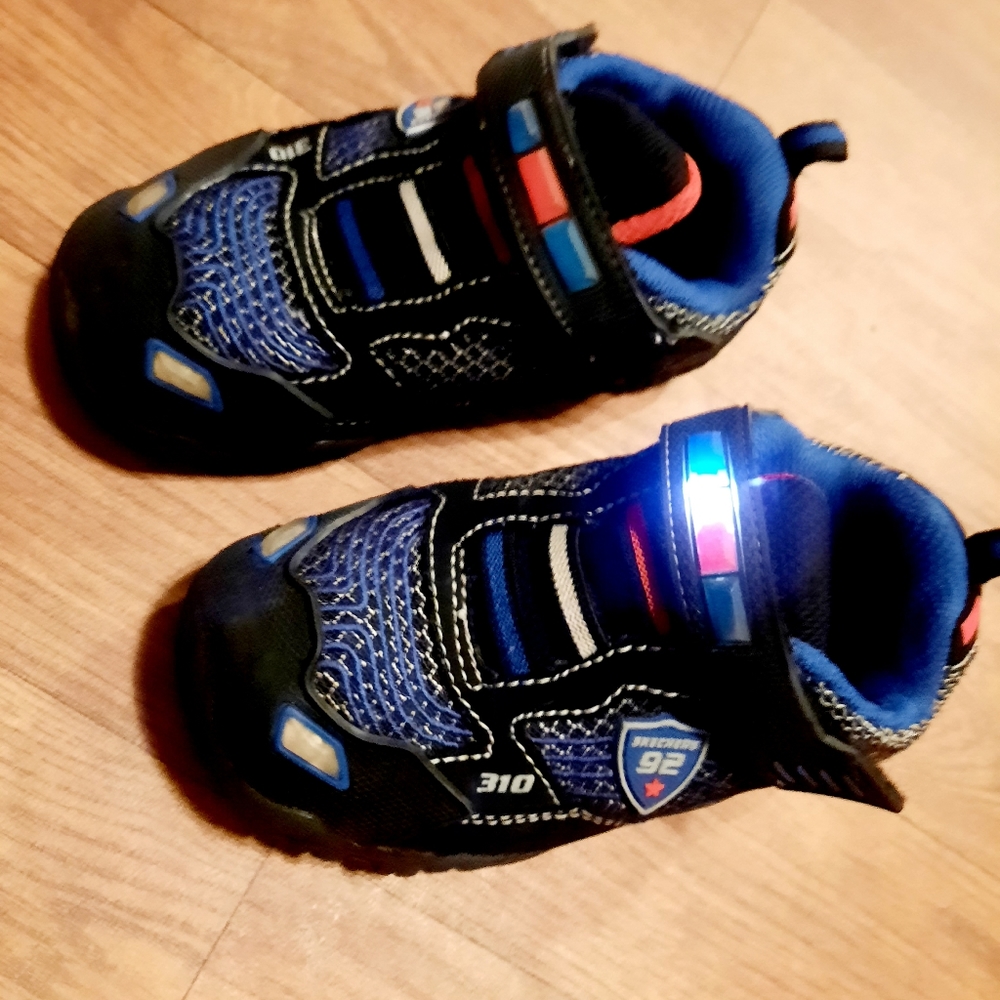 SOLD Skechers Police Damager II Light Up Shoes